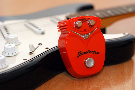 Danelectro Chicken Salad (Uni-Vibe clone)